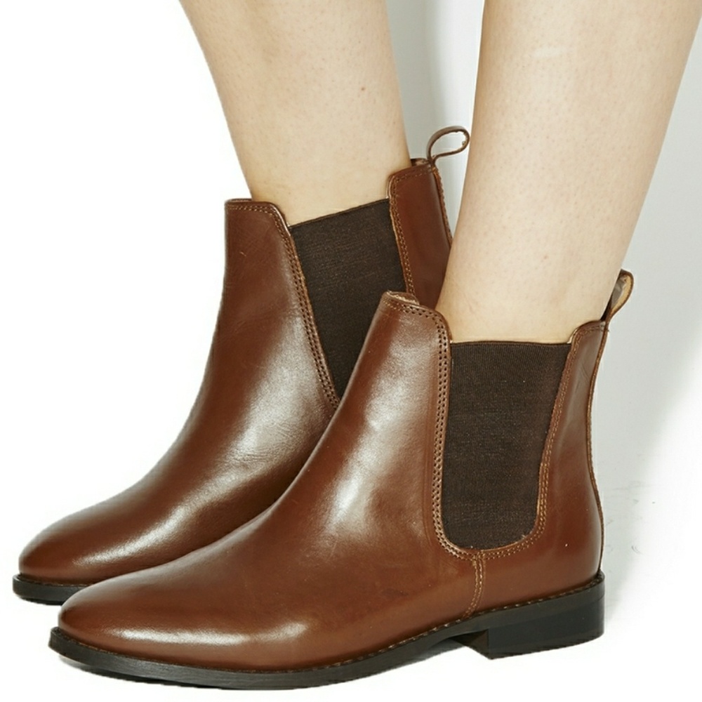👢Roots👞Brown Leather Chelsea Booties👢